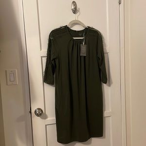 Never been worn lace sleeve Garnet Hill dress. Size: S Color: Green